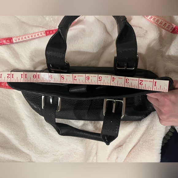 ✨🖤COLE HAAN Black Pebbled Leather Shoulder Purse Bag w/Adj. Buckle Straps 🖤✨ - Picture 11 of 17